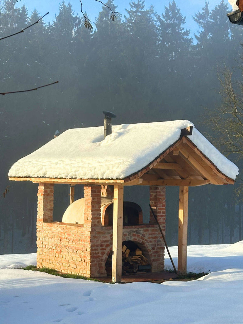 Birach_Aussen-Pizzaofen